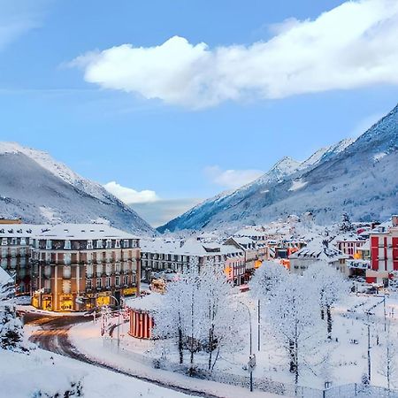 Appartement Charmant A Cauterets 27 M² Vue Sur La Ville Esterno foto
